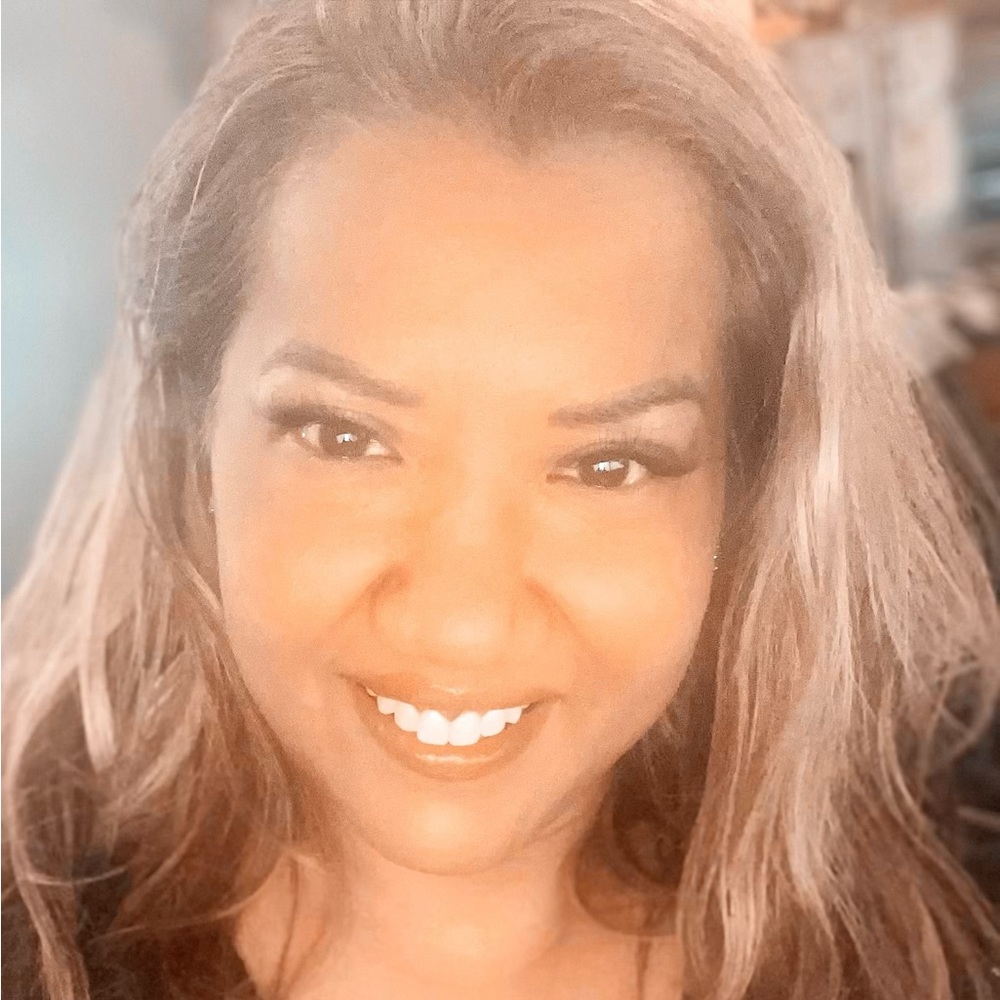 Meet your Posher, Angeladevi